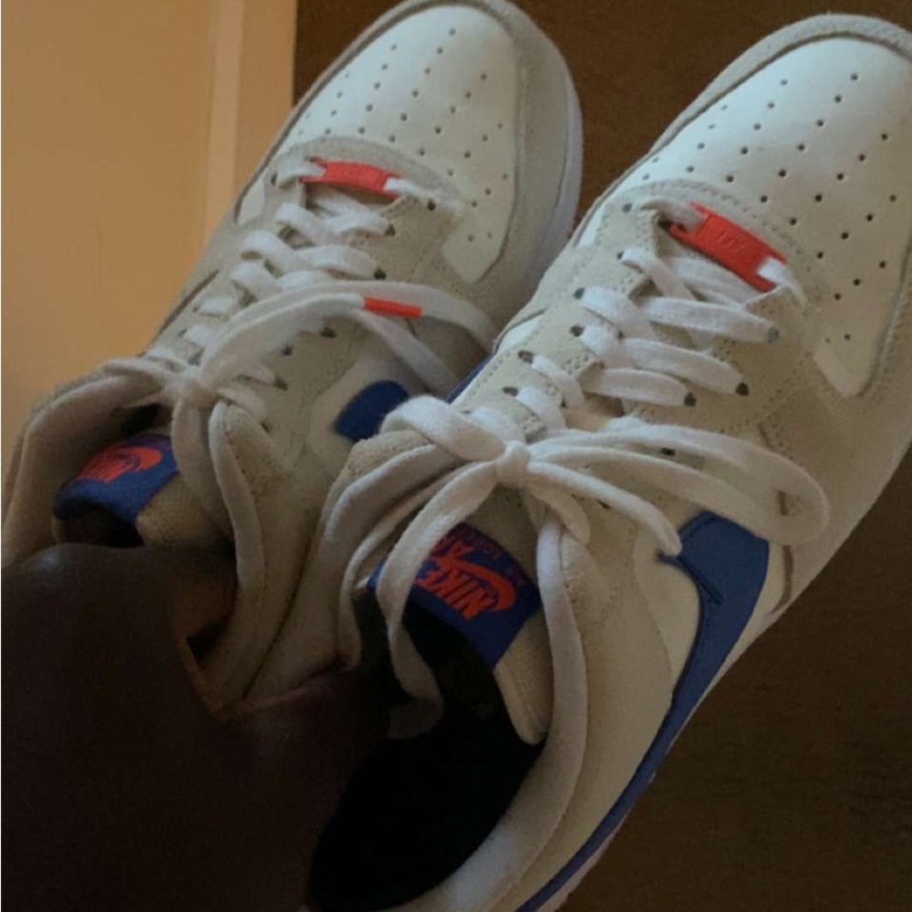 Great shoe not my style. Want someone to use them.